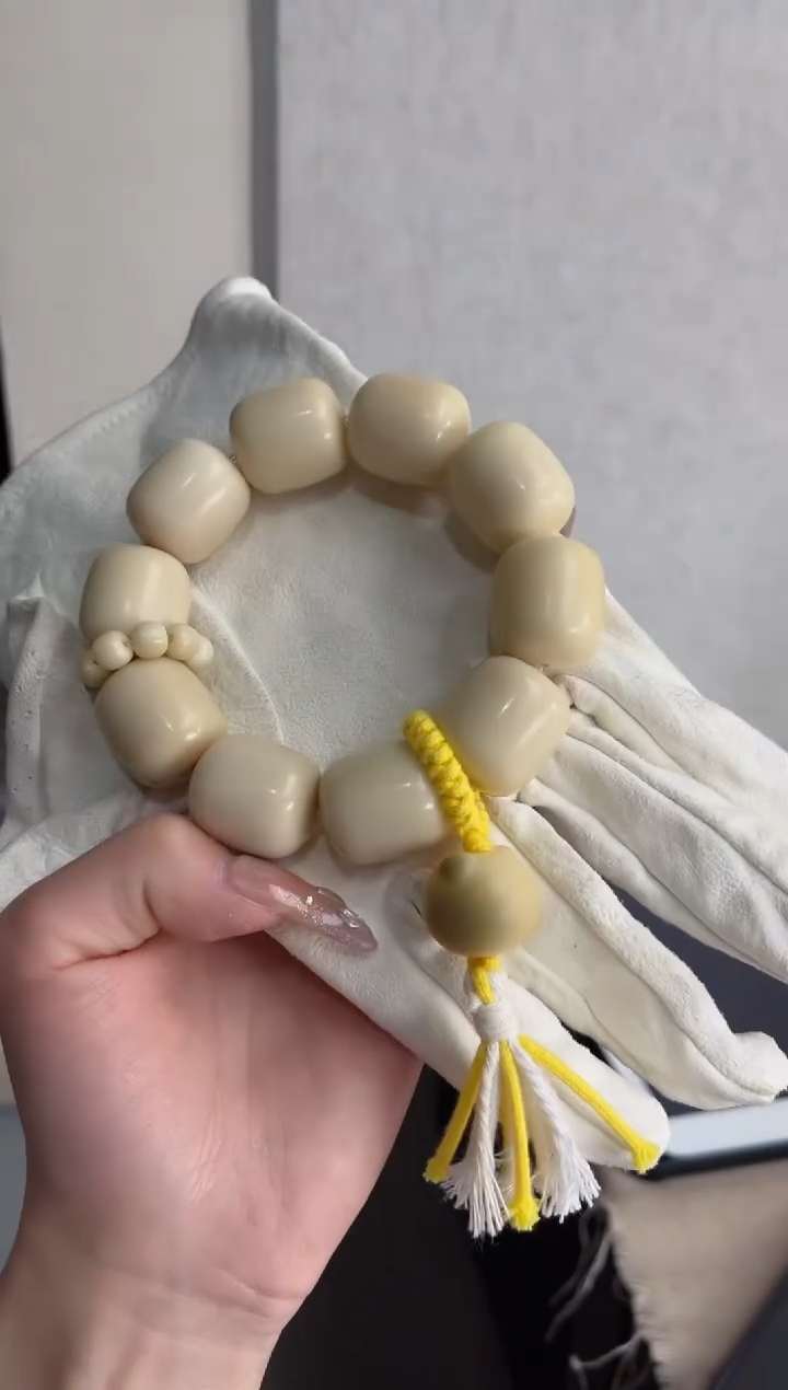 【闪购商品】菩提根/象牙果手串s26象牙果年糕+猫20*23mm手串