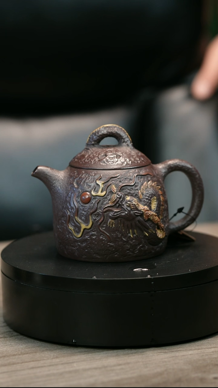 茶壶紫砂用****7H2494韩传杰紫泥隐龙秦权