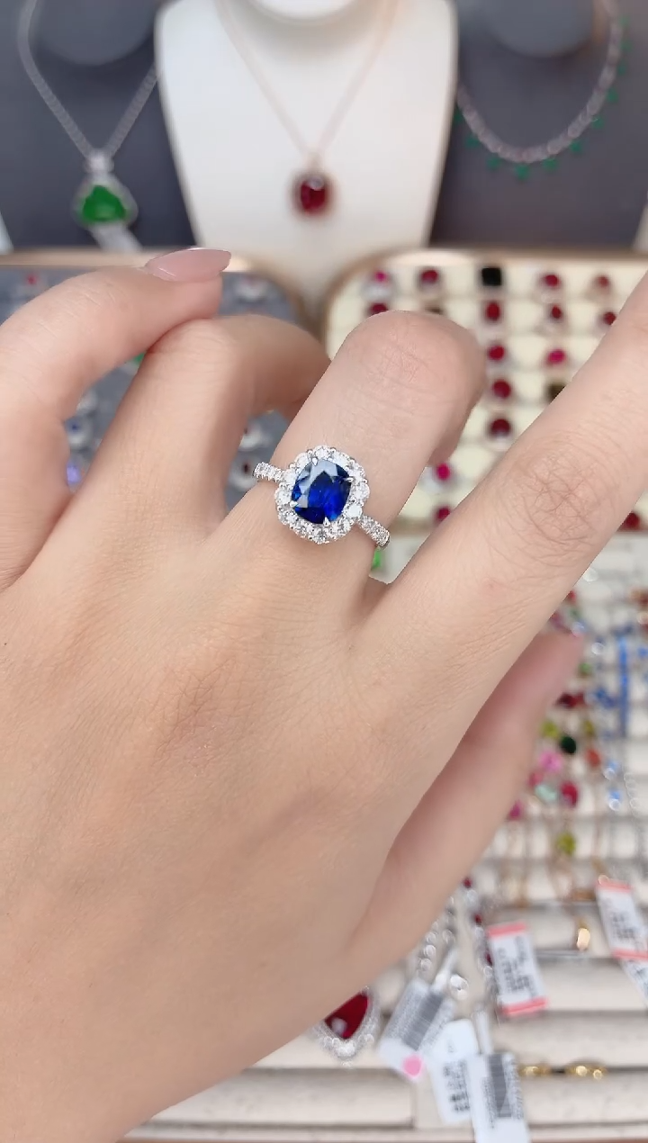 蓝宝石戒指蓝宝石18K金镶嵌1.38CT