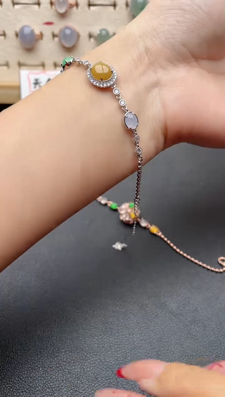 【闪购商品】翡翠手链银S925镶嵌一物一证一礼盒