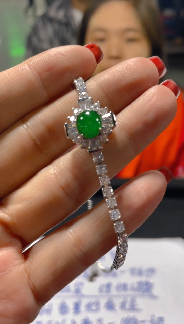 【闪购商品】定制翡翠未镶嵌天然A货翡翠多样性发货拍一发一