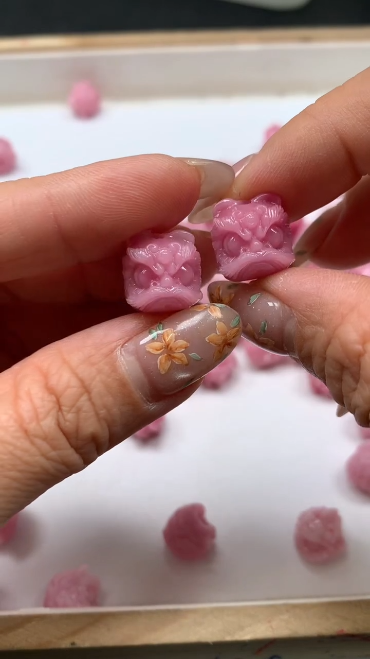 未镶嵌散珠拼合珍珠（马贝珠）E212 女皇贝 醒狮头13*14mm3个5.8元