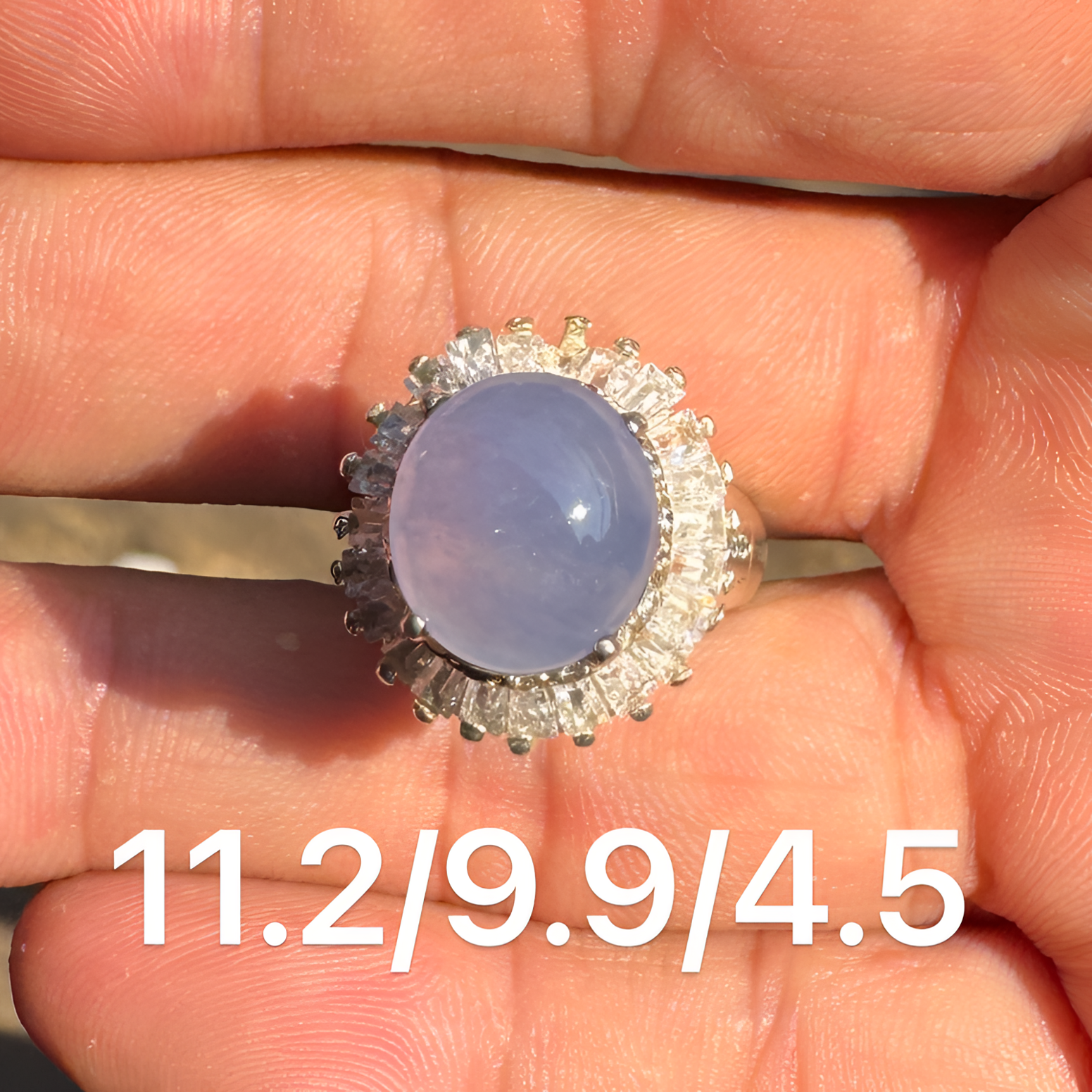 0124(小哪吒在源头)冰种翡翠浓紫戒面干净肉细饱满荧光足M300