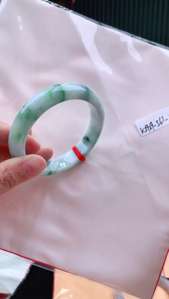 未镶嵌手镯翡翠56