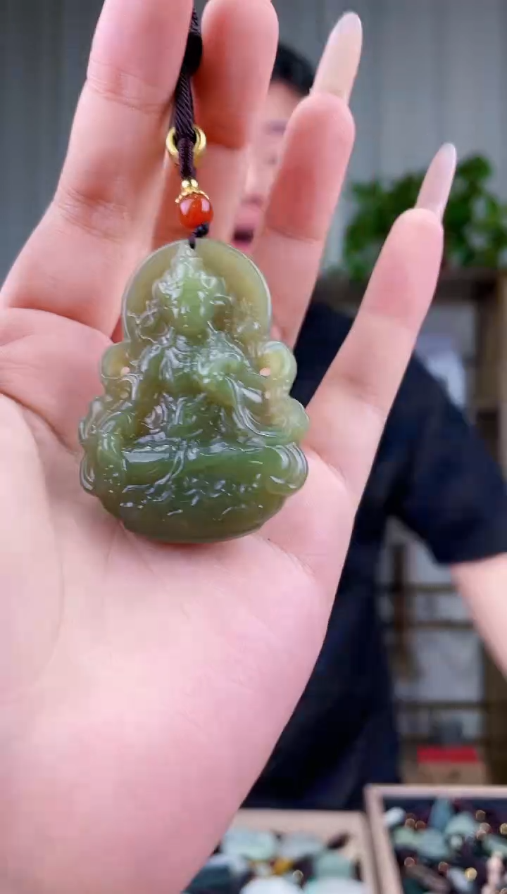 和田玉未镶嵌挂件拍一发一，多样性发货！