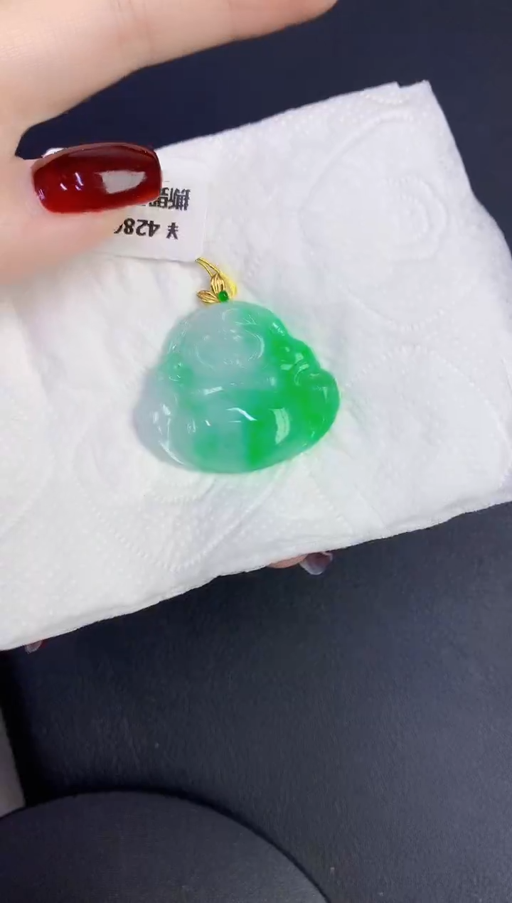 颈饰18K金镶嵌翡翠缅甸天然翡翠a货