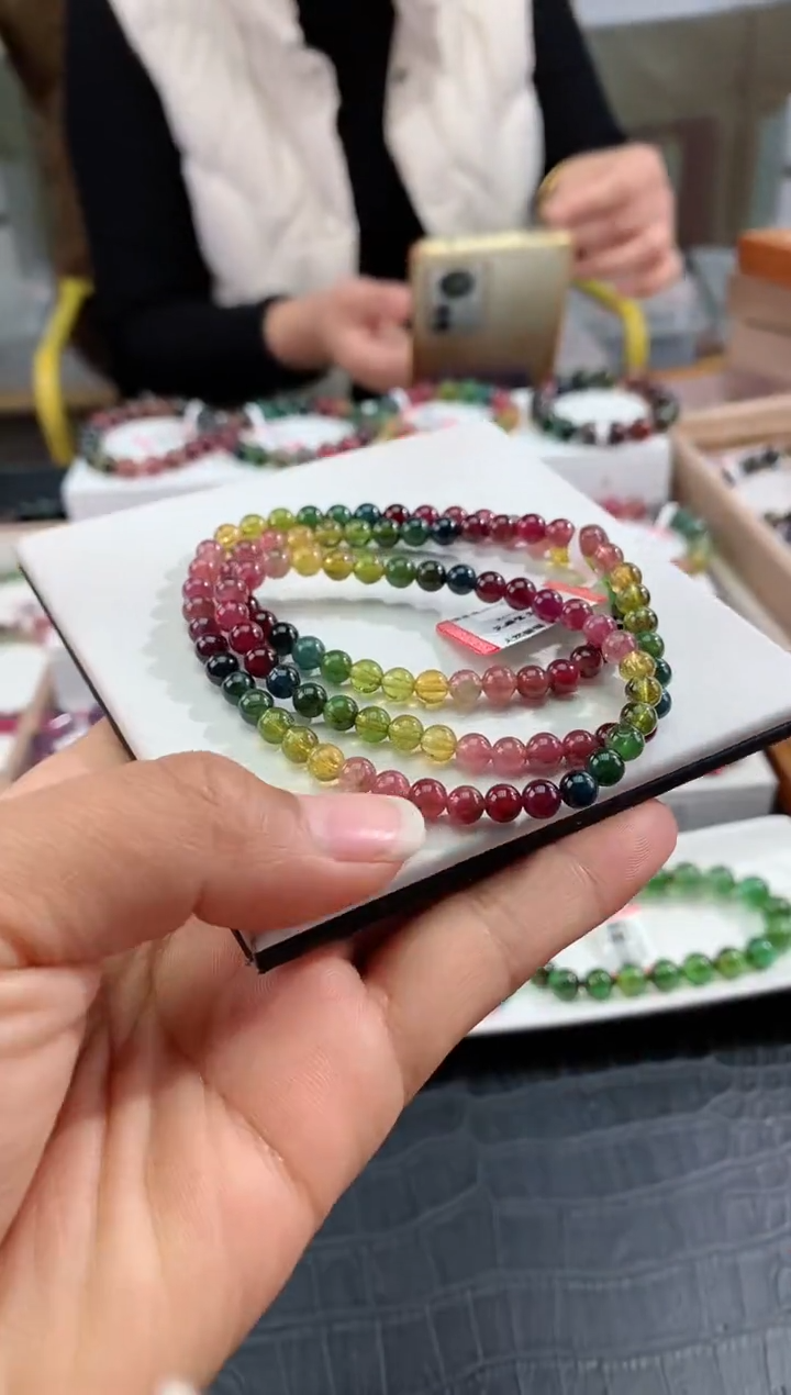 【闪购商品】碧玺手串未镶嵌多样性发一条