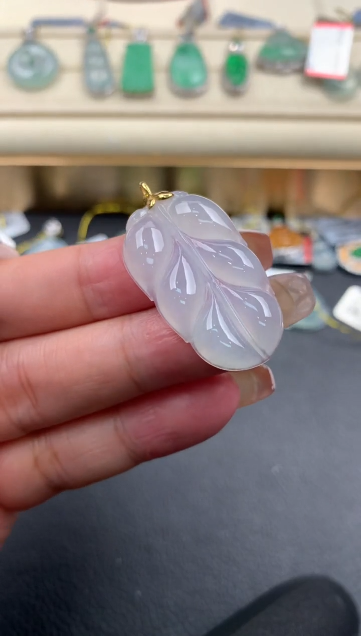 【闪购商品】翡翠颈饰18K金镶嵌Q145      