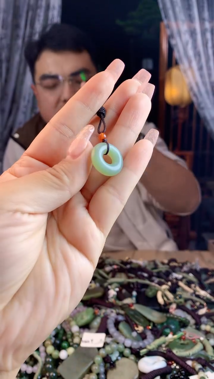 【闪购商品】和田玉挂件未镶嵌多样性发货拍一发一