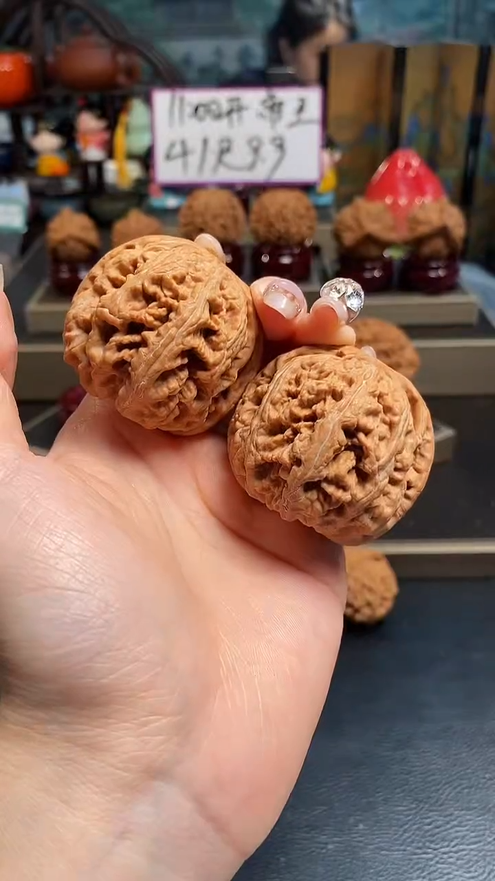 【闪购商品】文玩核桃吊坠B829大粗筋45