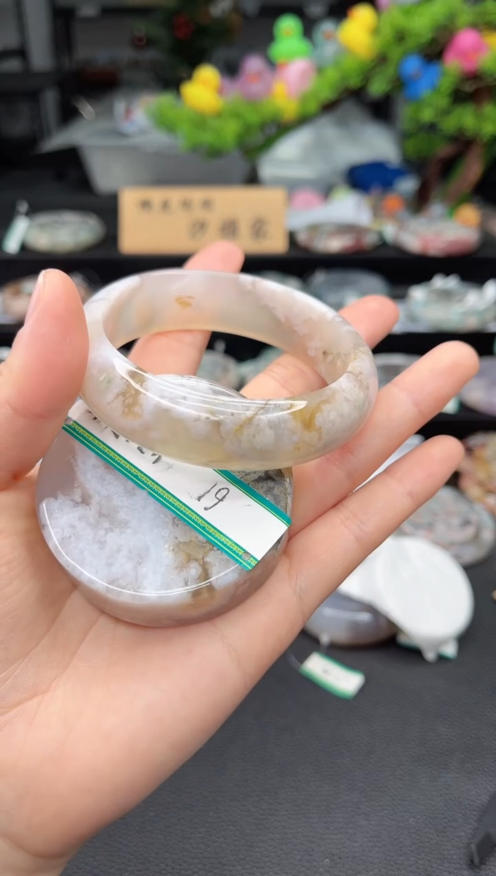石英质玉未镶嵌手镯61圈口（赠品镯心）1571745
