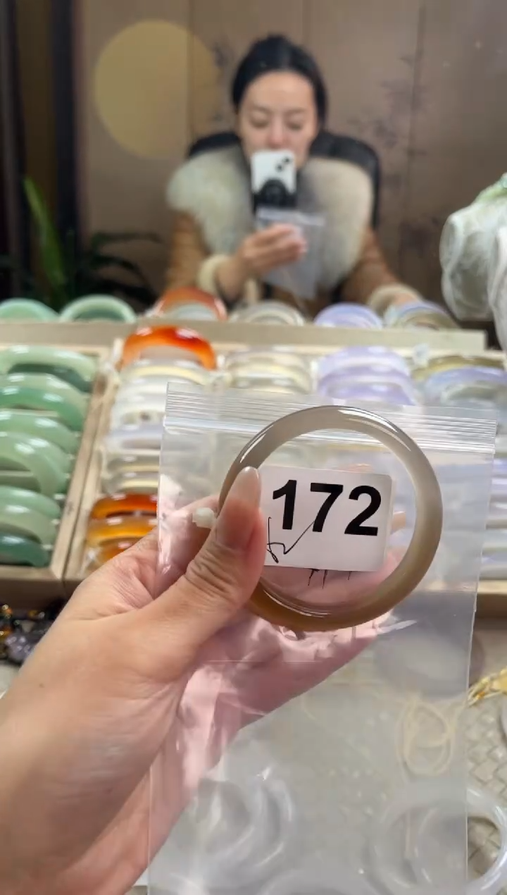 手镯玛瑙/玉髓未镶嵌172