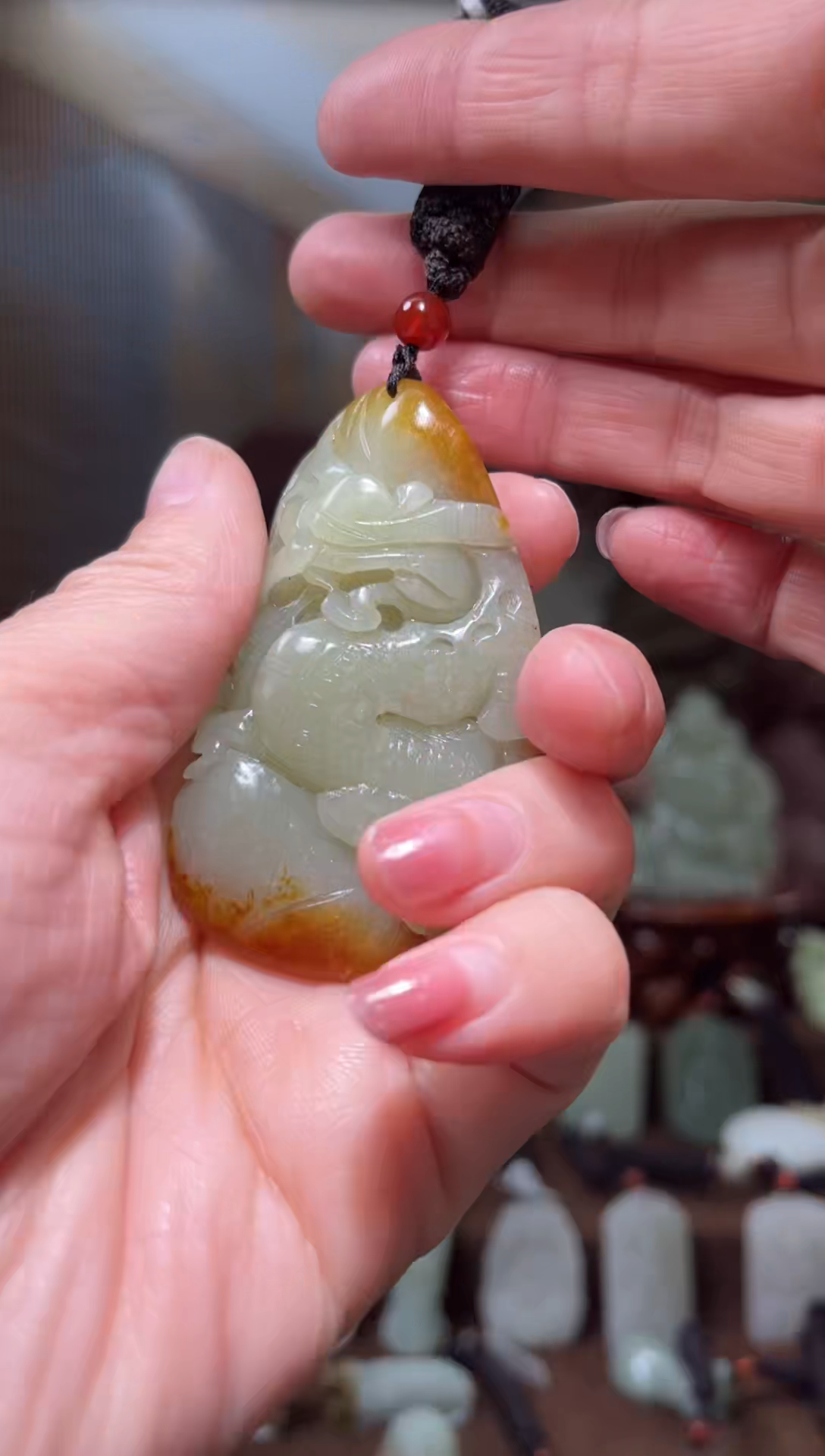 颈饰未镶嵌和田玉·