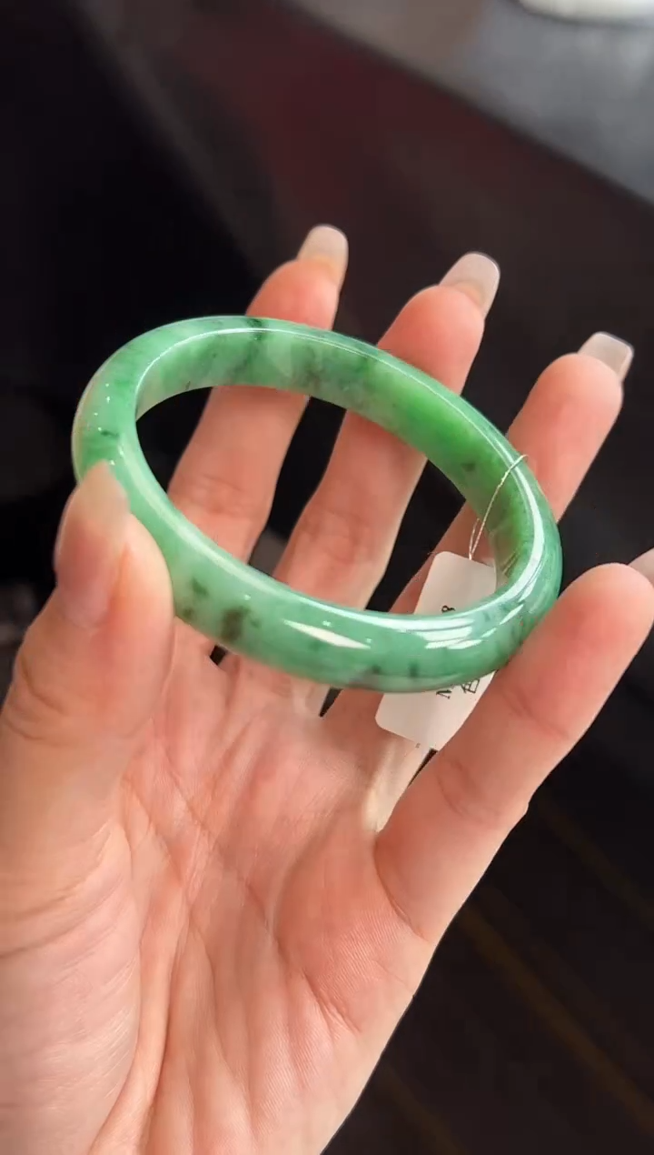 【闪购商品】翡翠手镯未镶嵌手镯