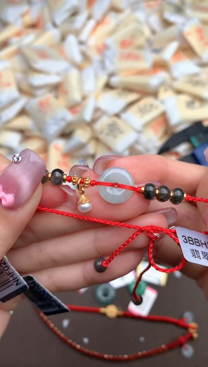 【闪购商品】翡翠手绳未镶嵌— 