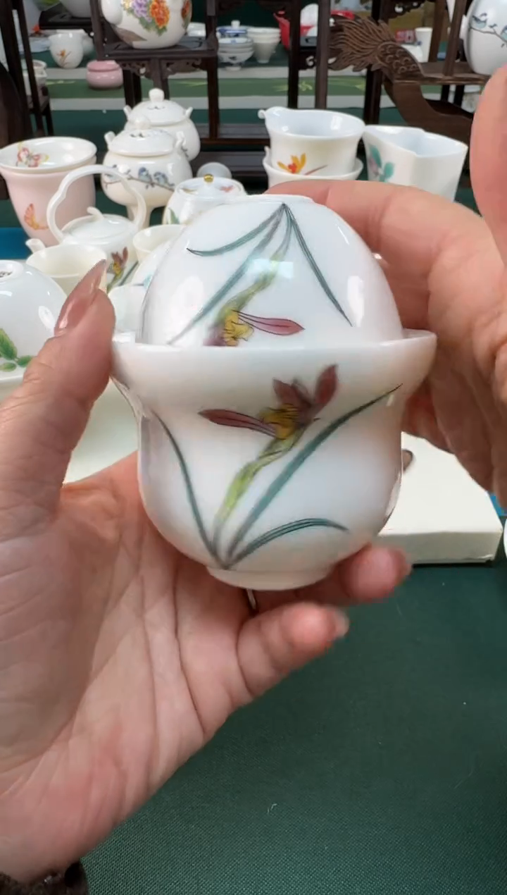 【闪购商品】瓷器 ······.......