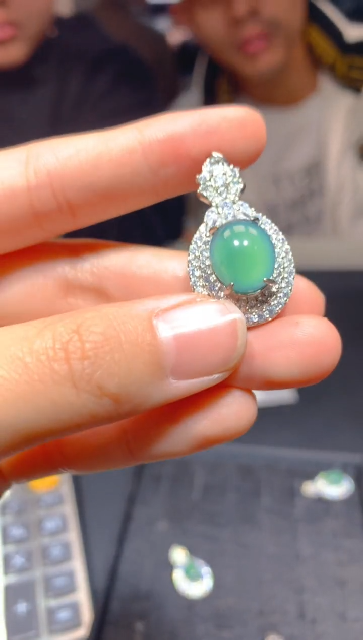 【闪购商品】定制翡翠未镶嵌39多样性发货(发其一）