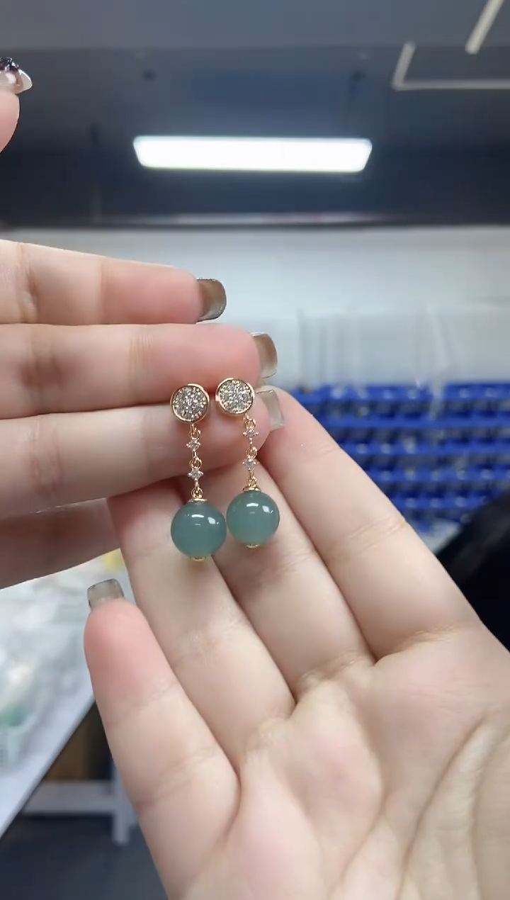 【闪购商品】翡翠耳饰未镶嵌多样性发其一颜色微差