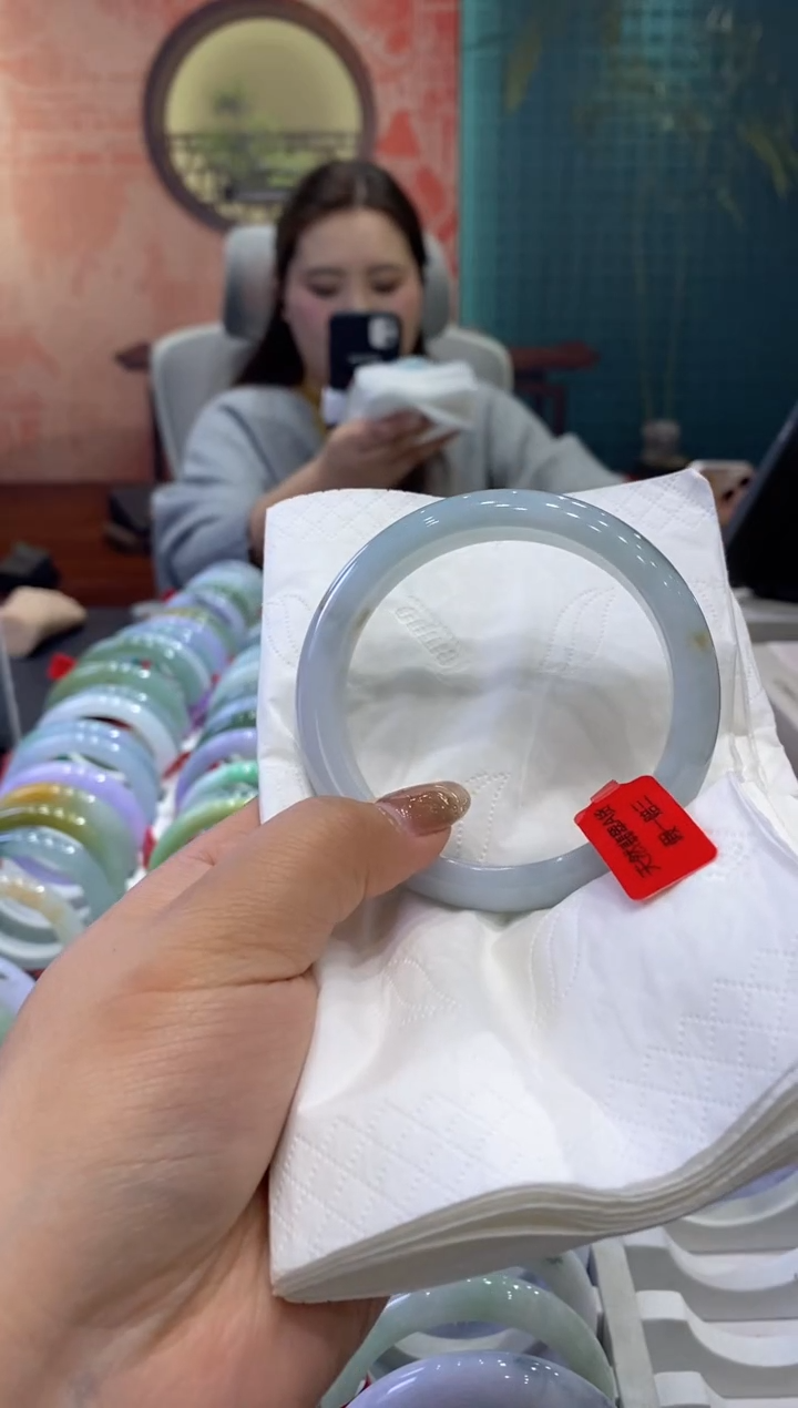 【闪购商品】翡翠手镯未镶嵌多人0011128