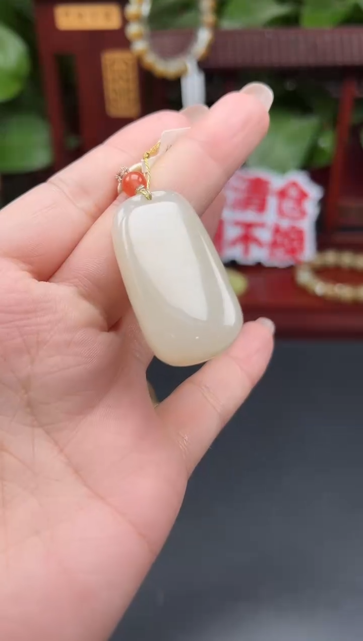 颈饰未镶嵌和田玉吊坠多样性发其一th55
