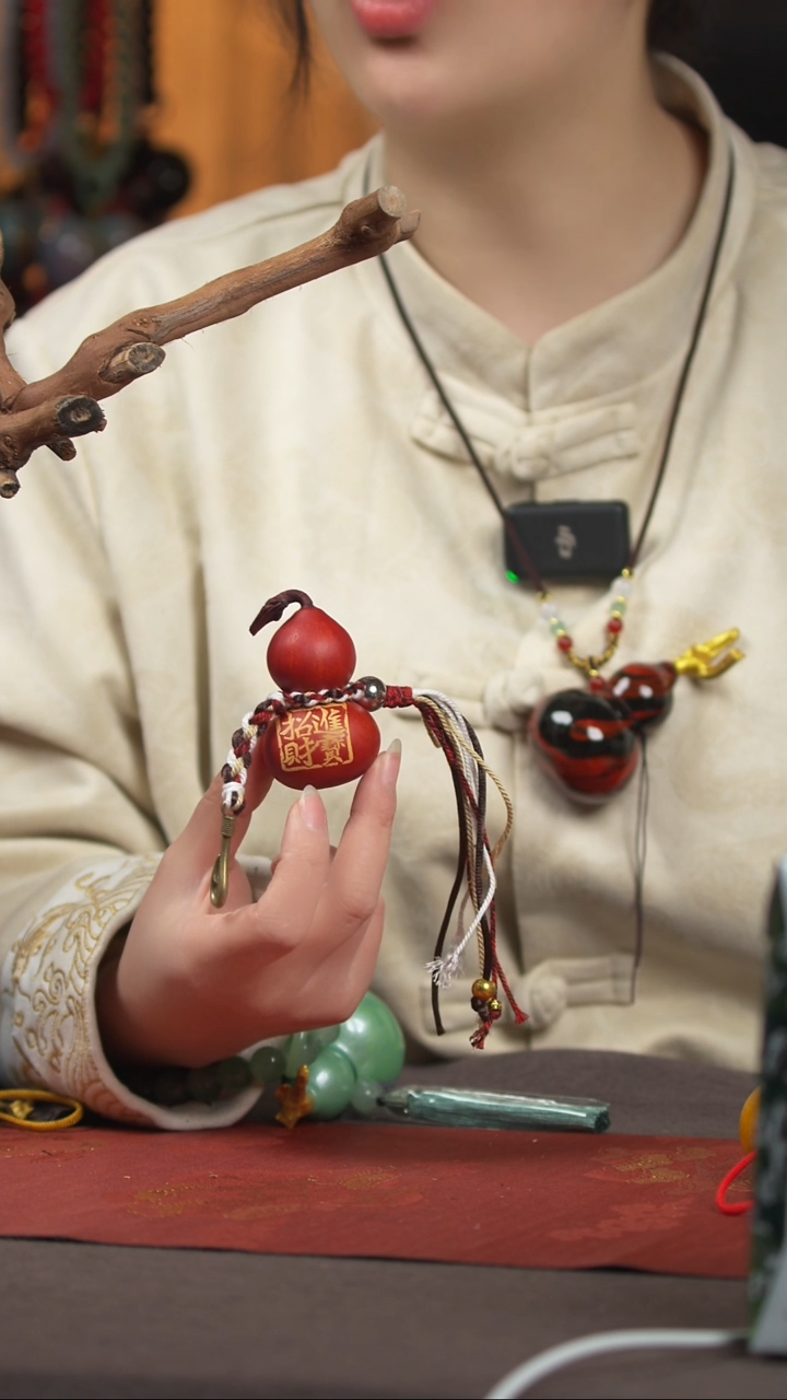 【闪购商品】1155葫芦摆件车挂手持