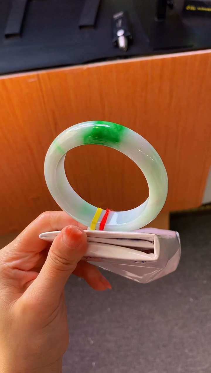 未镶嵌手镯翡翠-Q196 圈口 54.7