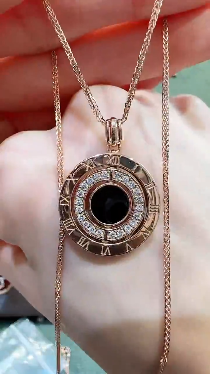 【闪购商品】玛瑙/玉髓吊坠(不含链)18K金镶嵌18K金钻石黑饼吊坠