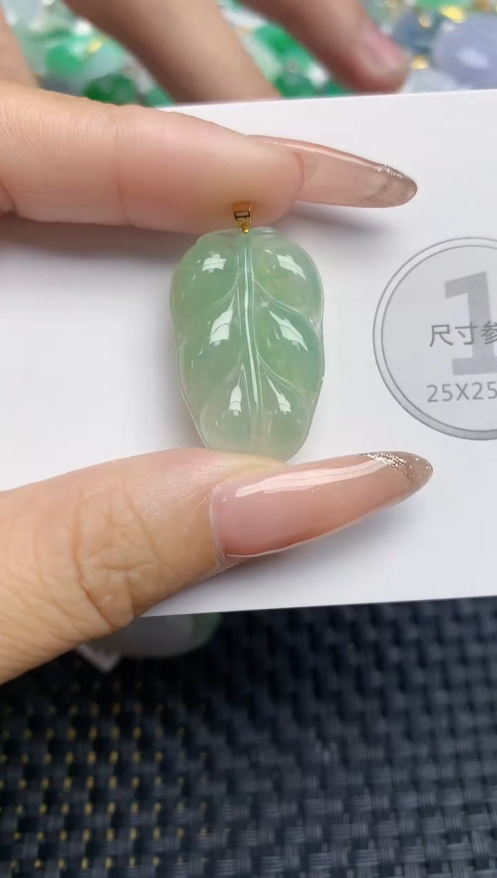 颈饰18K金镶嵌翡翠天然缅甸A货翡翠百元以上9元证书费自理