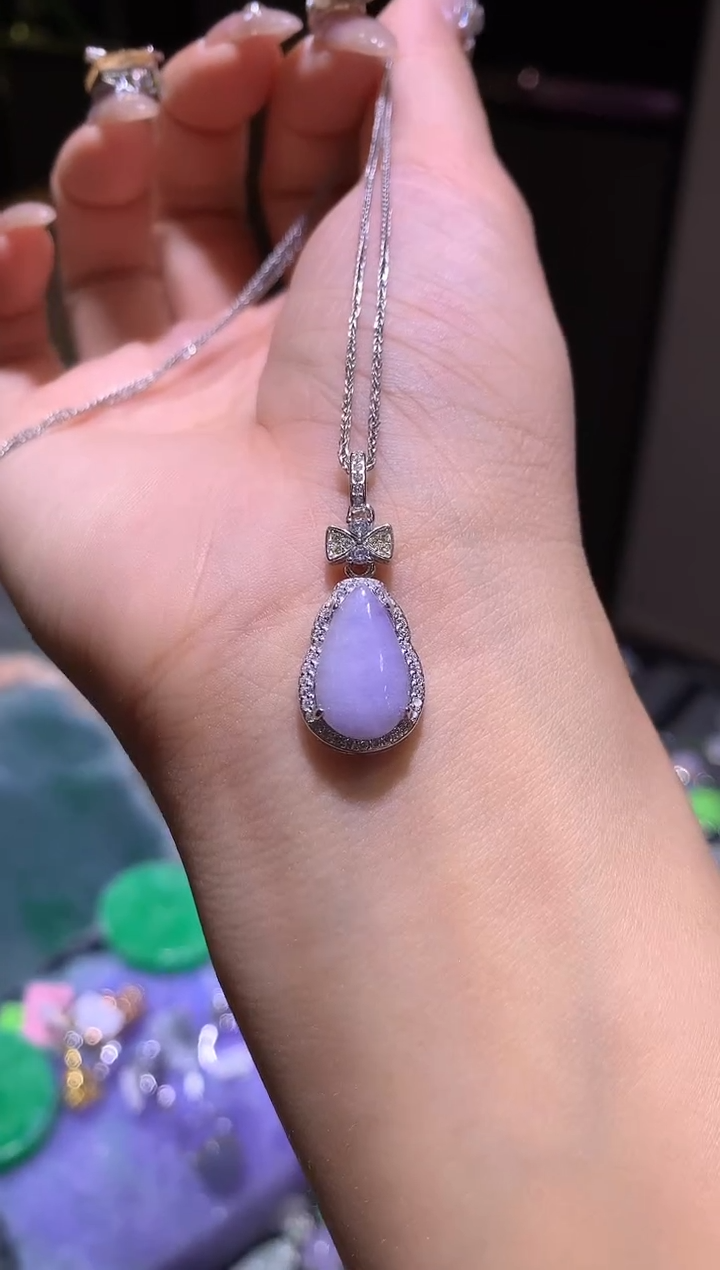 【闪购商品】翡翠吊坠(不含链)银S925镶嵌水滴