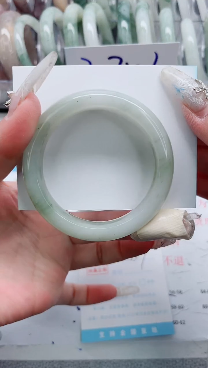 【闪购商品】石英质玉手镯未镶嵌A141-53.7