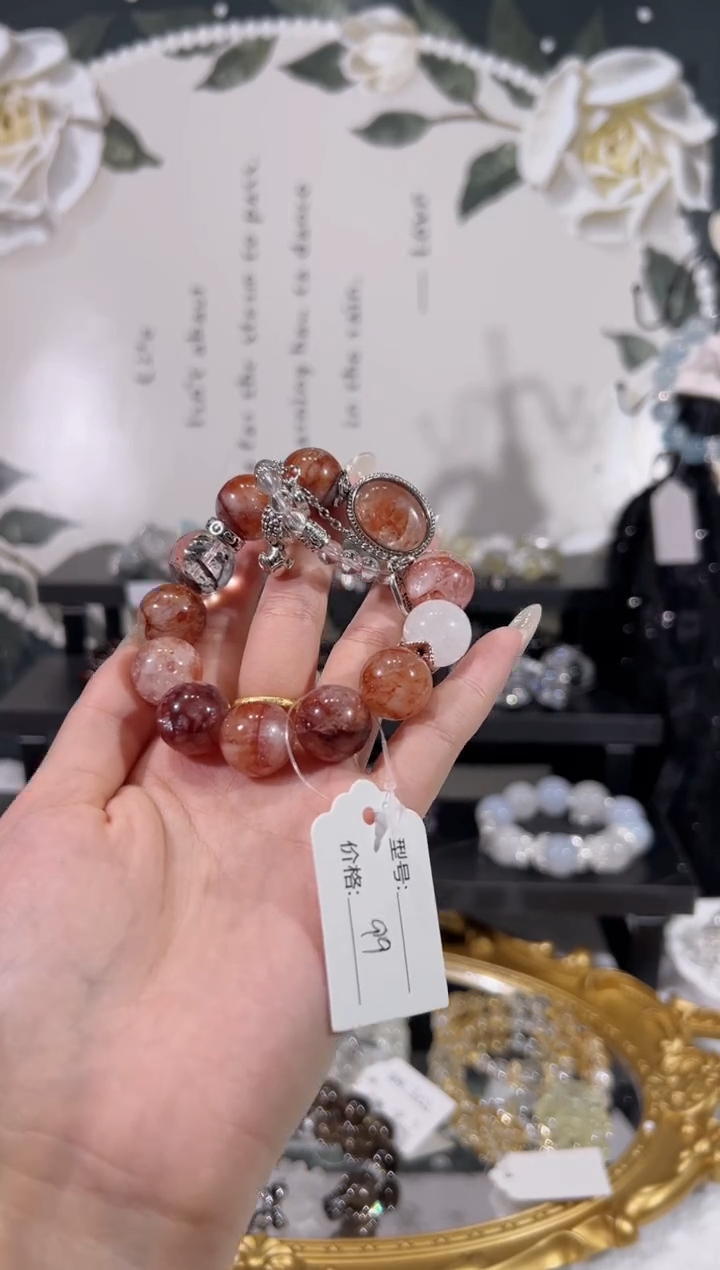 【闪购商品】水晶手链未镶嵌天然水晶默认微瑕 多样性发货发其一