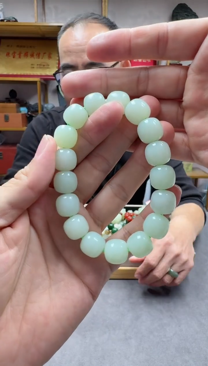 未镶嵌手链和田玉13且末翠青