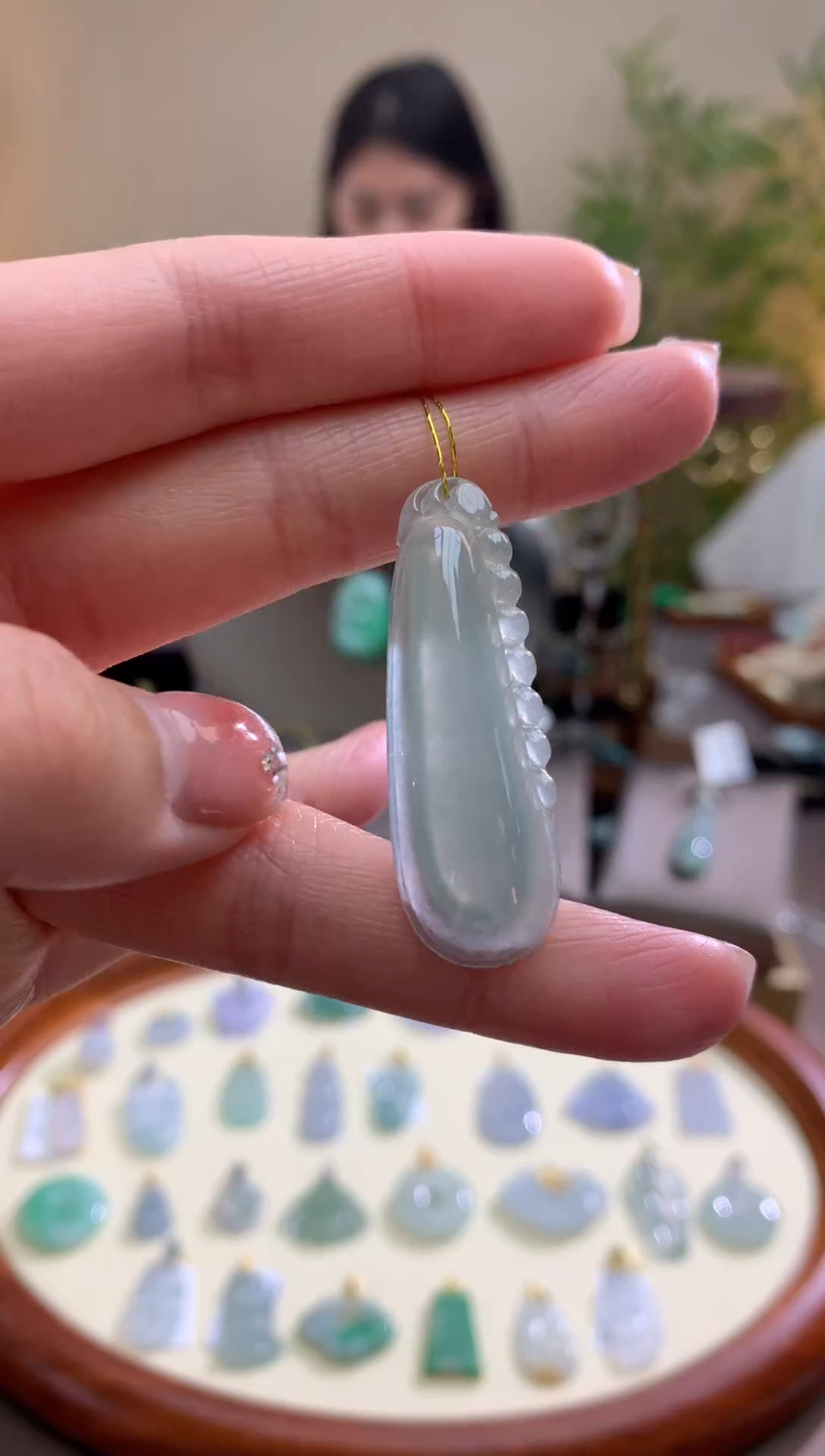 【闪购商品】翡翠颈饰18K金镶嵌福瓜