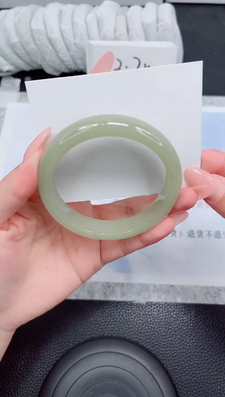石英质玉手镯未镶嵌216-62.3