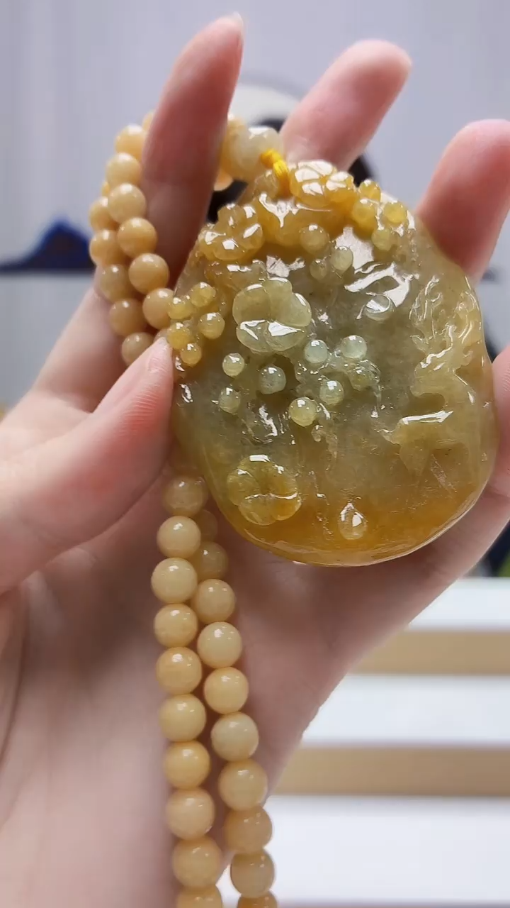 未镶嵌定制翡翠火*火5060zm-毛货挂件