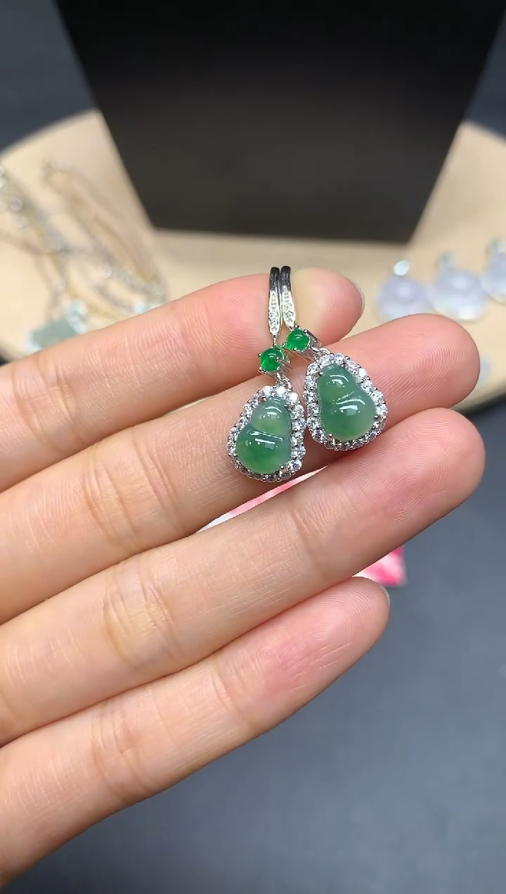 【闪购商品】翡翠耳饰银S925镶嵌葫芦【多样性发其一】