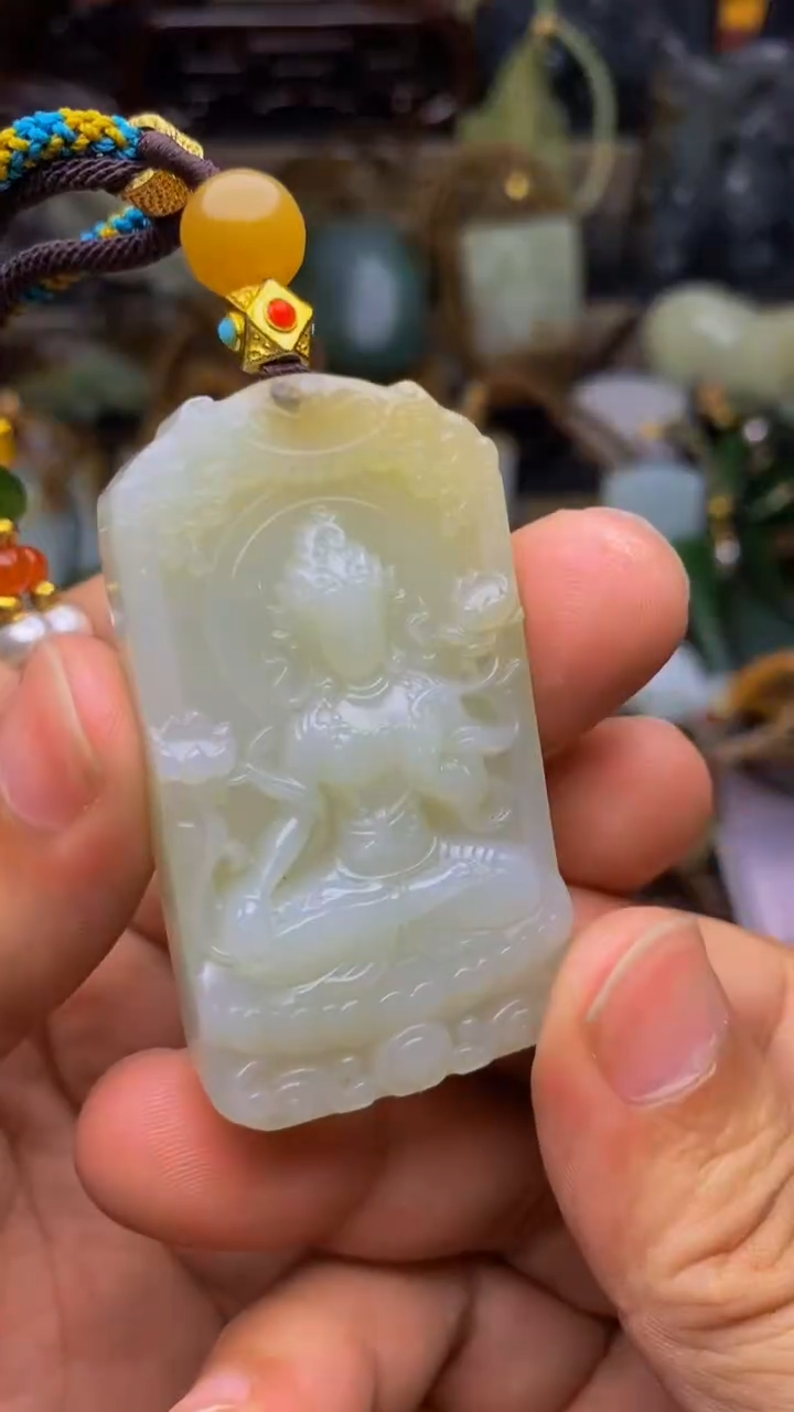 未镶嵌和田玉挂件1