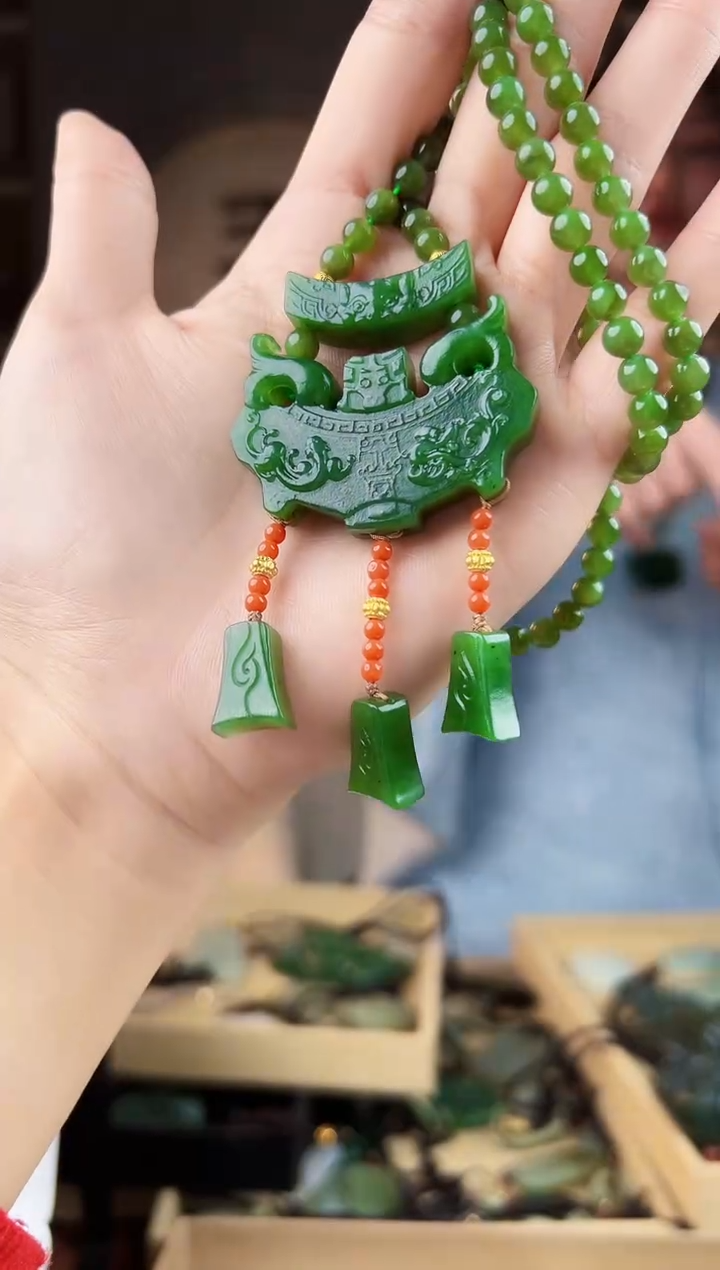 颈饰未镶嵌和田玉拍一发一，多样性发货