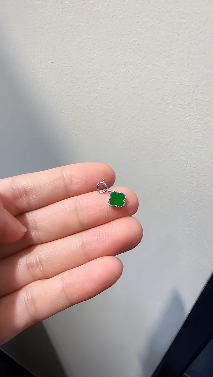 翡翠18K金镶嵌颈饰00000780
