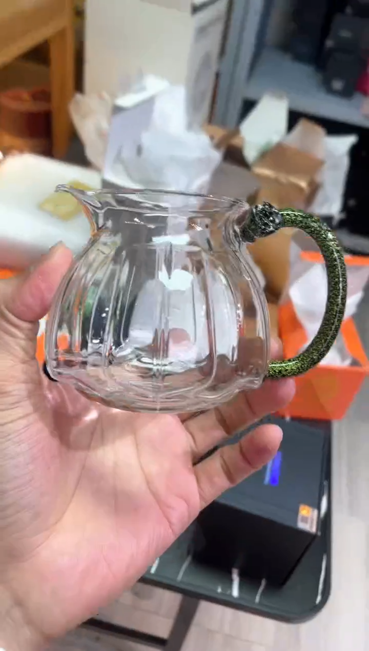 莲君黑金公道杯     无盒