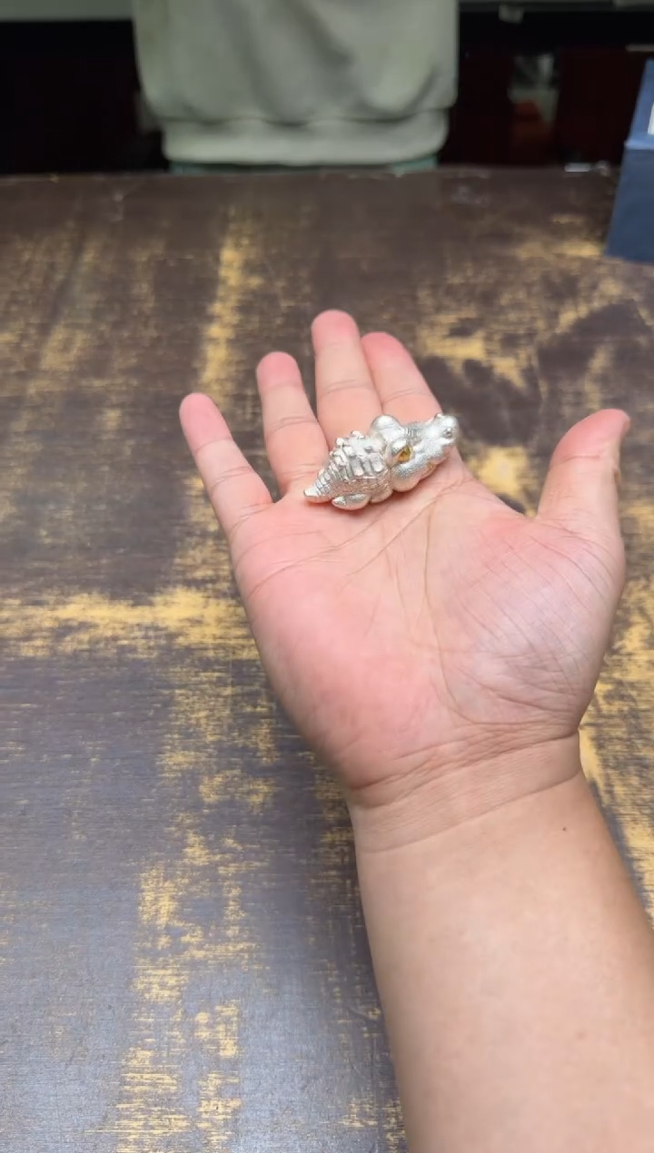 万*寸发标&艺林堂手作足银嵌金小鳄鱼 白色