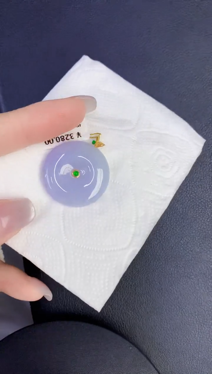 颈饰18K金镶嵌翡翠缅甸天然翡翠A货