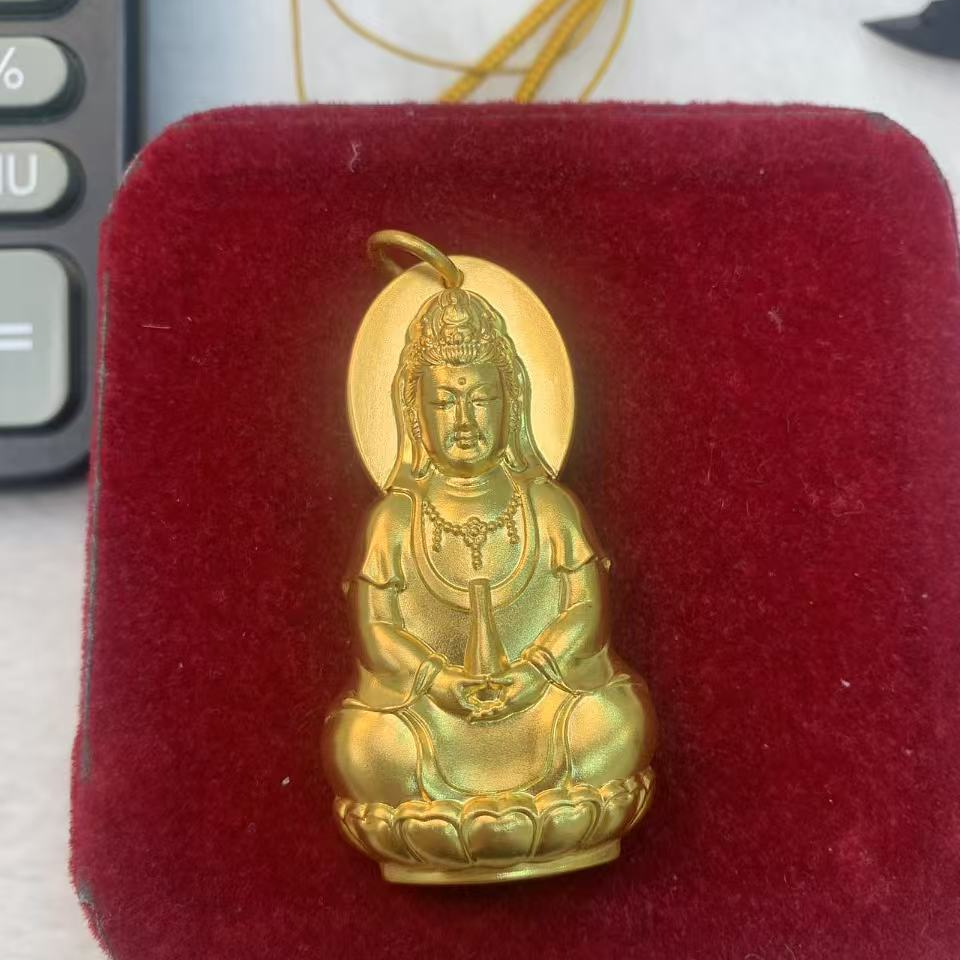 美开乐吊坠以旧换新 旧料23.43g换新38.95g