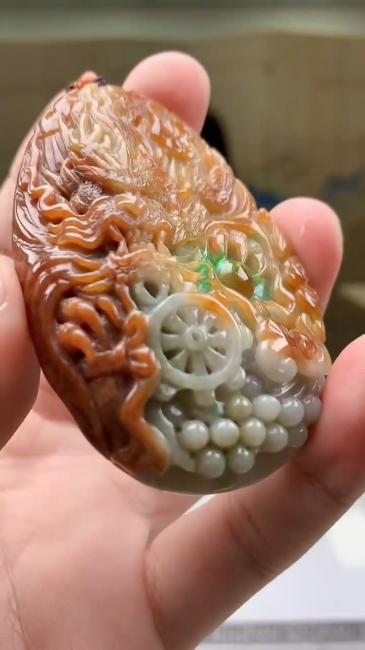 【闪购商品】定制翡翠未镶嵌4852bb-毛货挂件66