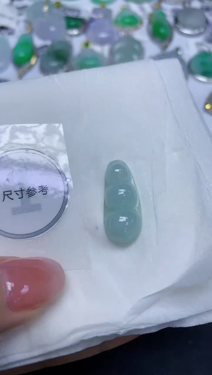 颈饰未镶嵌翡翠天然缅甸翡翠A货百元以上9元证书费自理