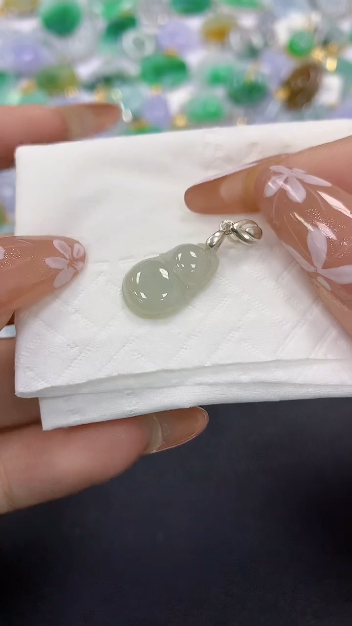 颈饰银S925镶嵌翡翠a货假一赔三支持复检百元上9元证书费自理