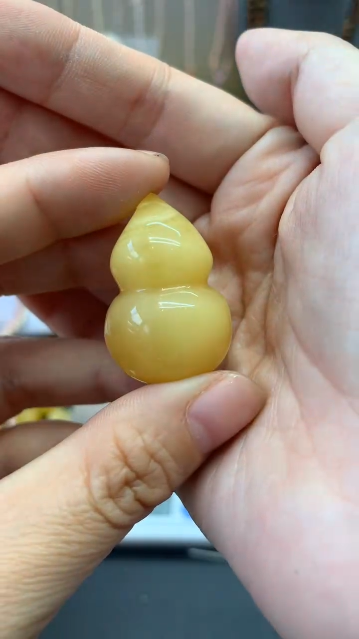 【闪购商品】未镶嵌琥珀珠宝奇石854