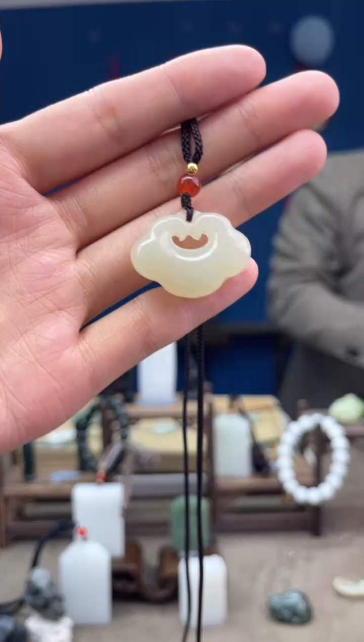 【闪购商品】和田玉颈饰未镶嵌1