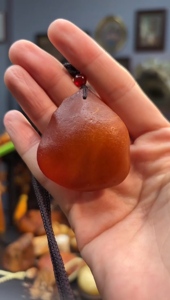 琥珀颈饰未镶嵌吊坠