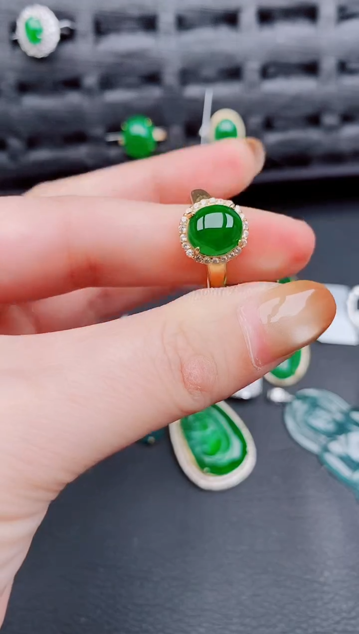 【闪购商品】翡翠戒指银S925镶嵌天然a货翡翠714